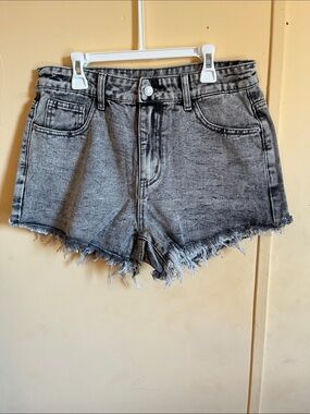 SHEIN Washed Gray High-Rise Frayed Denim Shorts